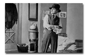 Fern Andra in einer Hosenrolle