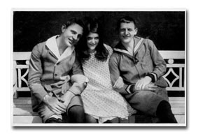 Eduard von Winterstein, Rosa Porten, Reinhold Schnzel auf der Bank