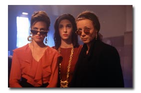 Nina Kronj�ger, Daniela Lunkewitz, Katja Riemann (v.l.n.r.)